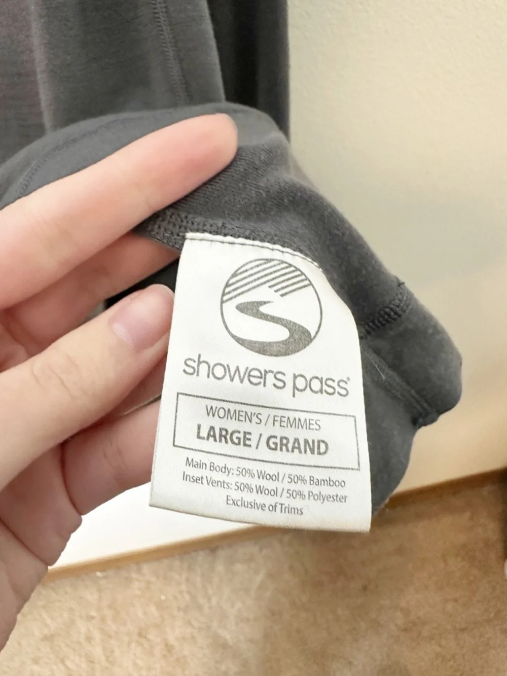 Showers Pass Merino Wool Henley Long Sleeve Charcoal Grey Vented Back Large - Picture 4 of 7